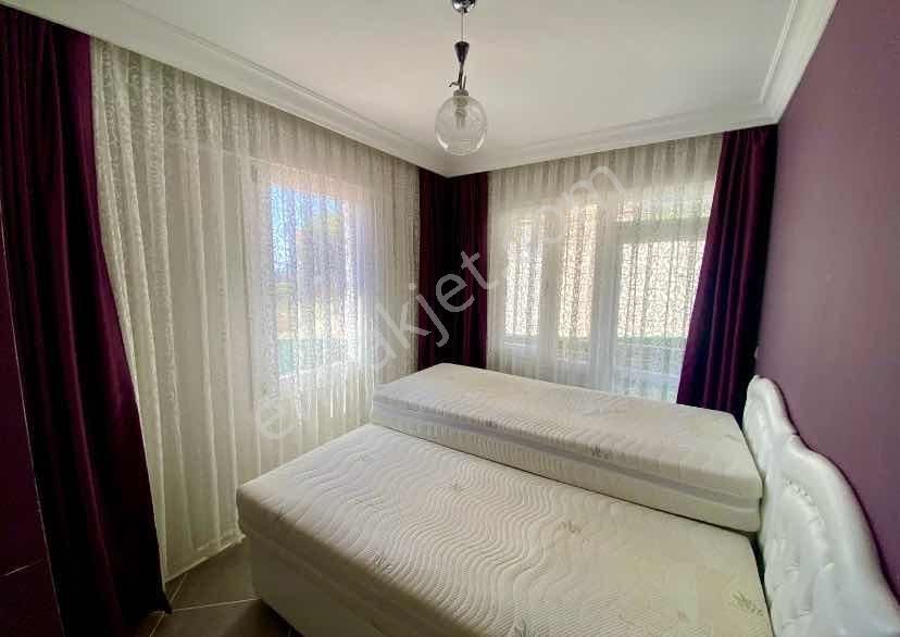 Kuşadası'nda Müstakil Havuzlu Deniz Manzaralı 5+1 Lüks Villa - Görsel 12