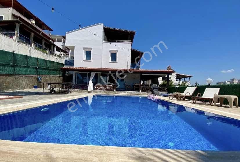 Kuşadası'nda Müstakil Havuzlu Deniz Manzaralı 5+1 Lüks Villa - Görsel 28