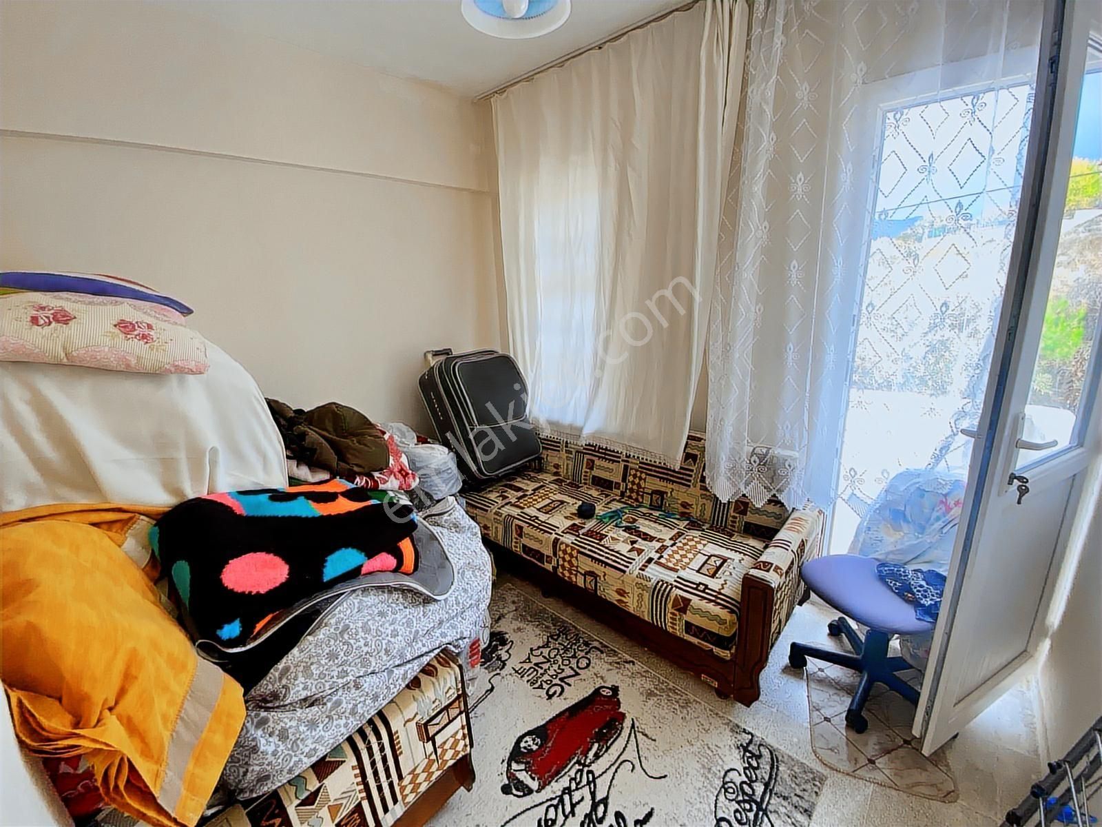 Kuşadası'nda 4+1 (120m2 Özel Bahçe Alanı) Havuzlu Sitede Villa - Görsel 22