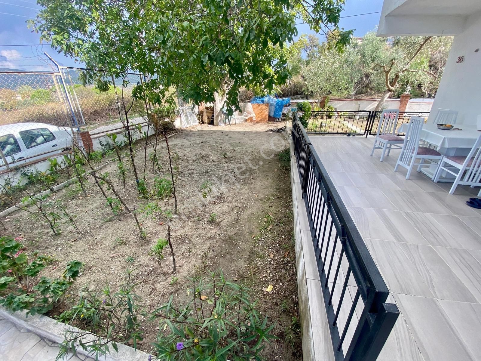 Kuşadası'nda 4+1 (120m2 Özel Bahçe Alanı) Havuzlu Sitede Villa - Görsel 24