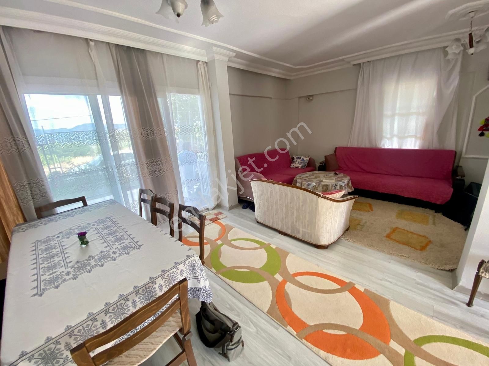 Kuşadası'nda 4+1 (120m2 Özel Bahçe Alanı) Havuzlu Sitede Villa - Görsel 6