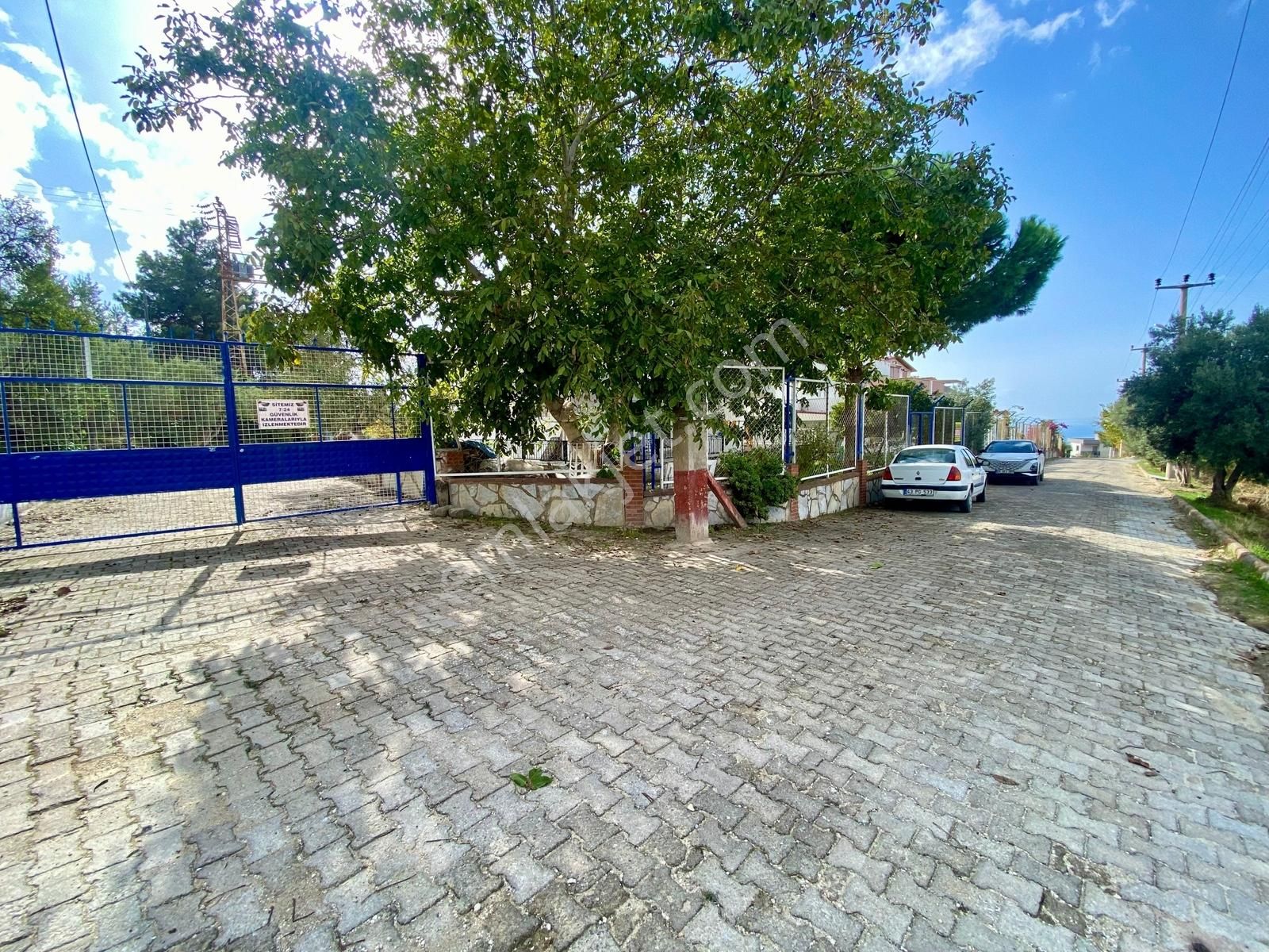 Kuşadası'nda 4+1 (120m2 Özel Bahçe Alanı) Havuzlu Sitede Villa - Görsel 5