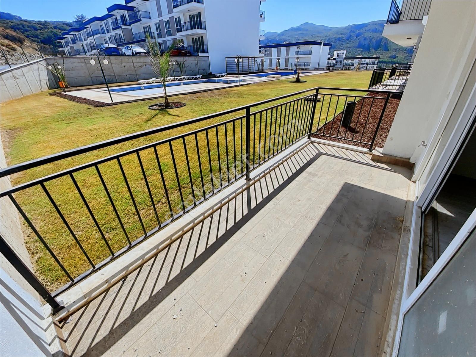 Kuşadası'nda Yatırımlık 1+1 Sıfır Rezidans Daire - Görsel 17