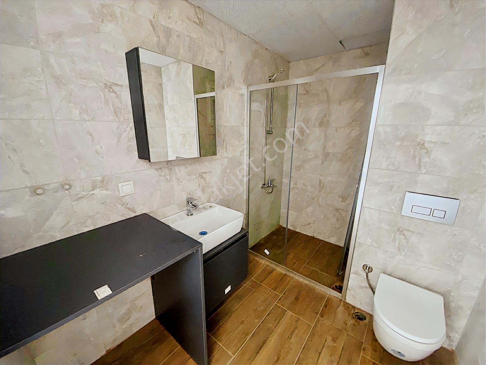 Kuşadası'nda Yatırımlık 1+1 Sıfır Rezidans Daire - Görsel 26