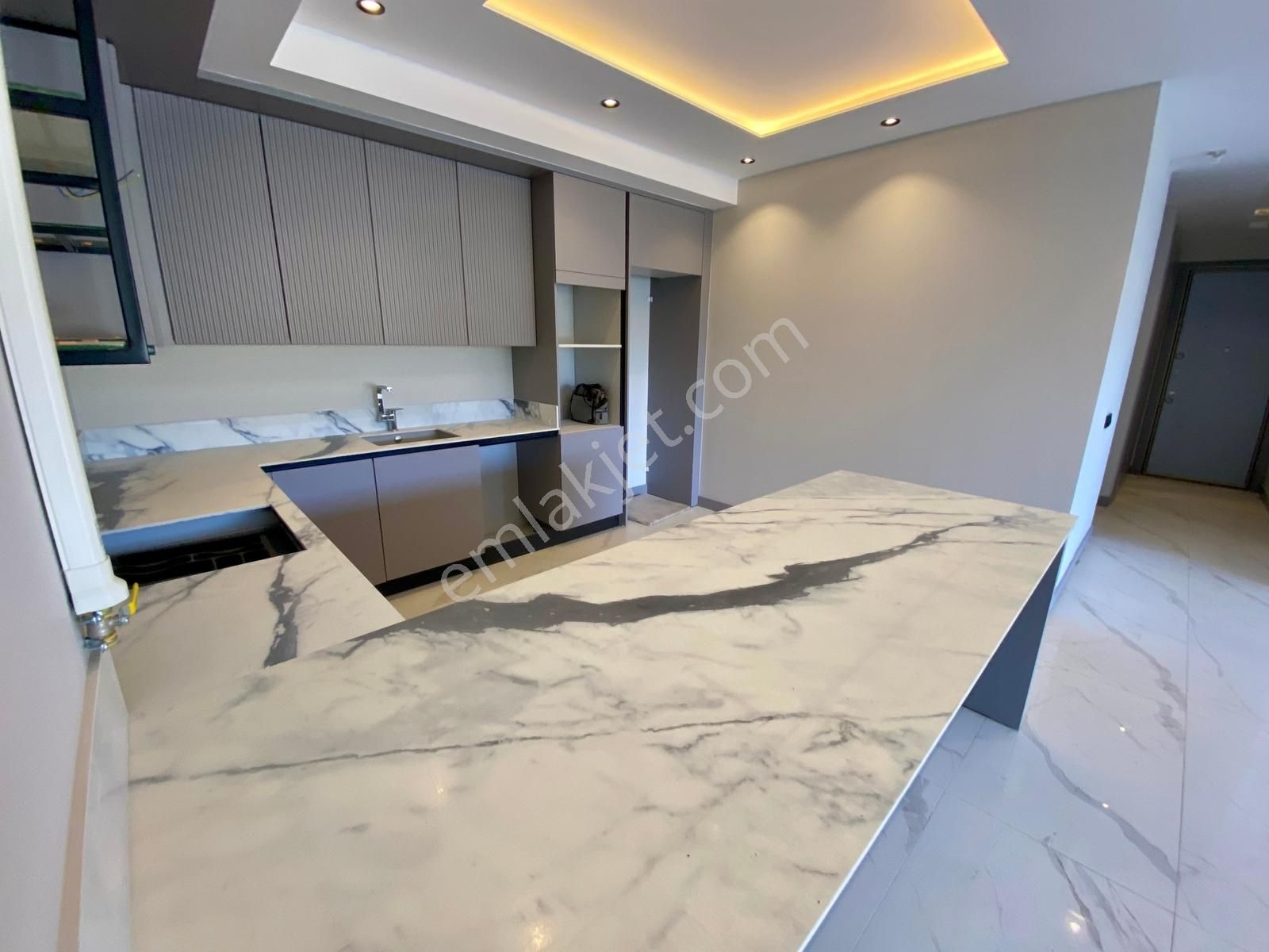 Kuşadası'nın Kalbinde. Ezber Bozan, Sofistike, 3+1 Lüks Rezidans - Görsel 13