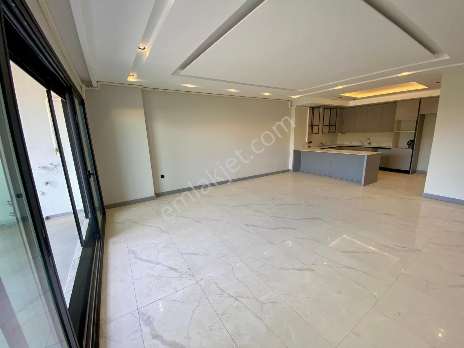 Kuşadası'nın Kalbinde. Ezber Bozan, Sofistike, 3+1 Lüks Rezidans - Görsel 35