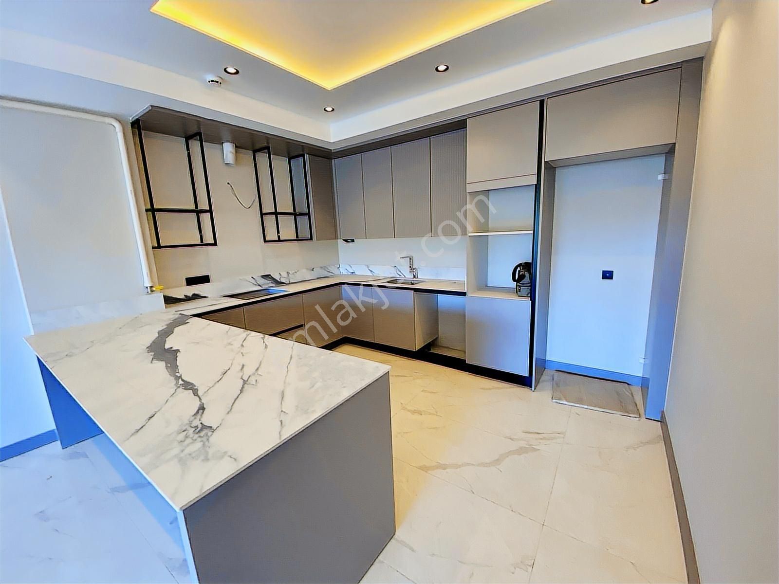 Kuşadası'nın Kalbinde. Ezber Bozan, Sofistike, 3+1 Lüks Rezidans - Görsel 12