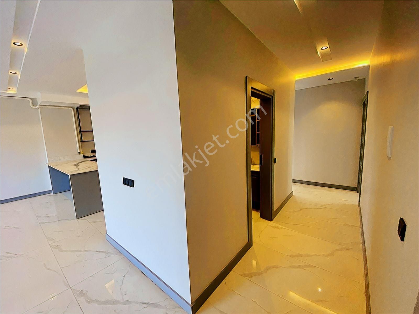 Kuşadası'nın Kalbinde. Ezber Bozan, Sofistike, 3+1 Lüks Rezidans - Görsel 24