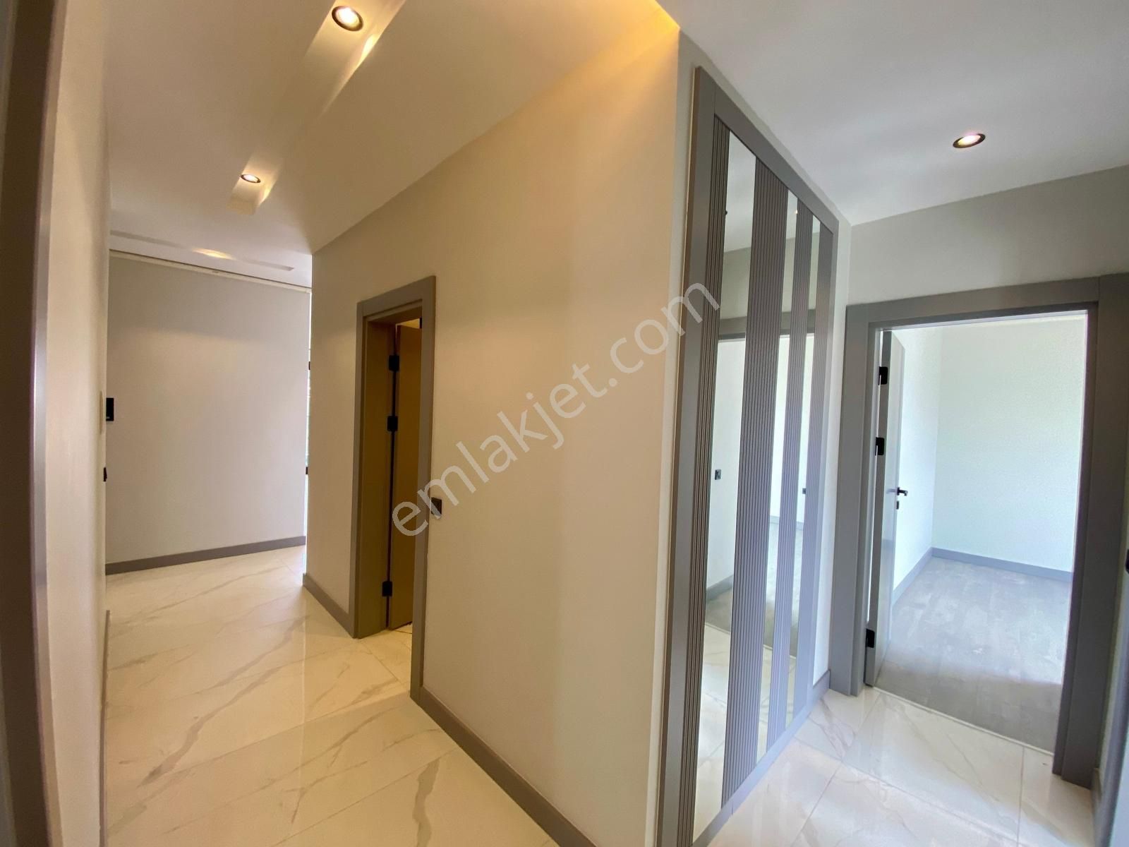 Kuşadası'nın Kalbinde. Ezber Bozan, Sofistike, 3+1 Lüks Rezidans - Görsel 21