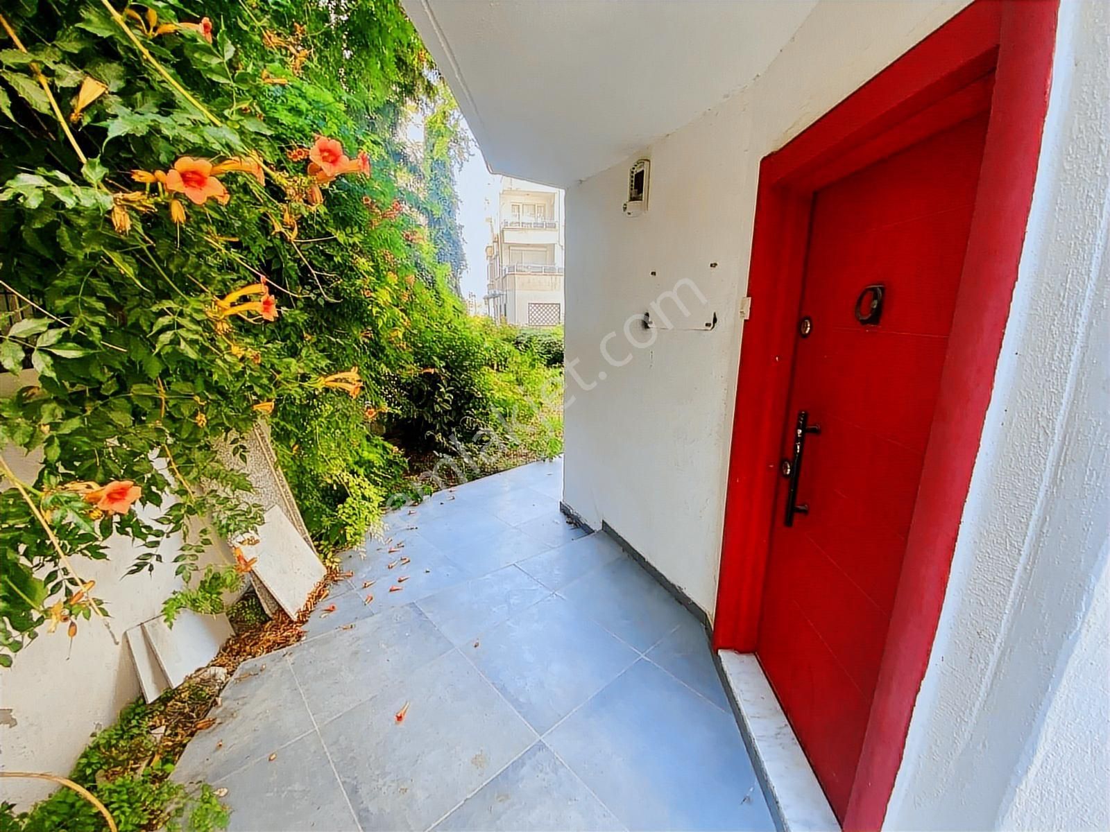 Kuşadası Yat Limanında Fırsat 2+1 Daire Veya Ofis-büro - Görsel 35