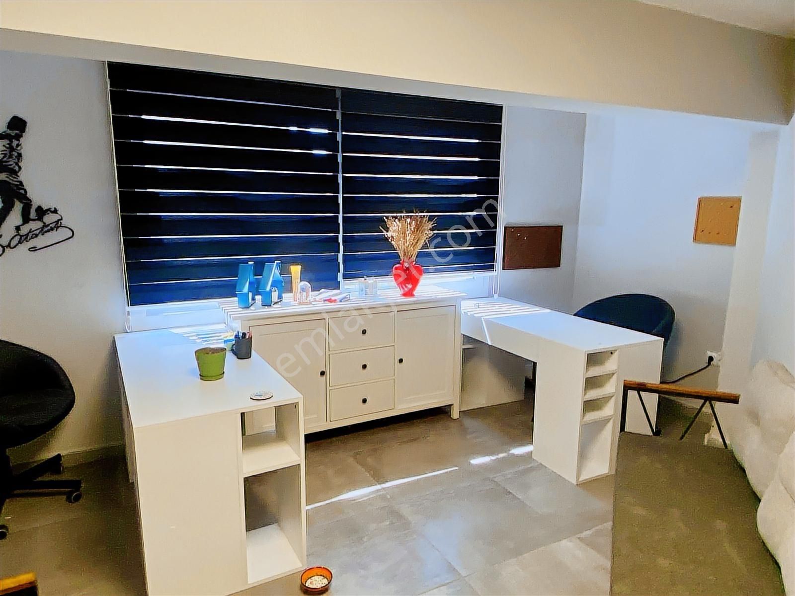 Kuşadası Yat Limanında Fırsat 2+1 Daire Veya Ofis-büro - Görsel 31