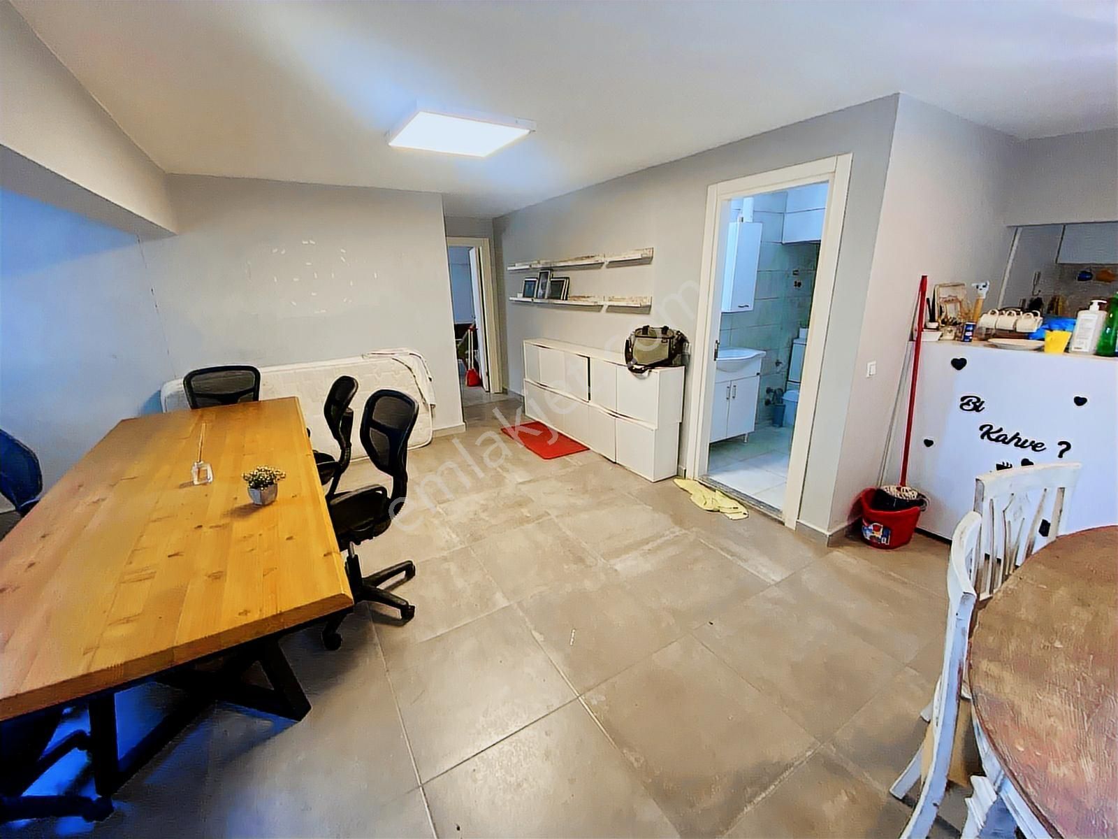 Kuşadası Yat Limanında Fırsat 2+1 Daire Veya Ofis-büro - Görsel 7