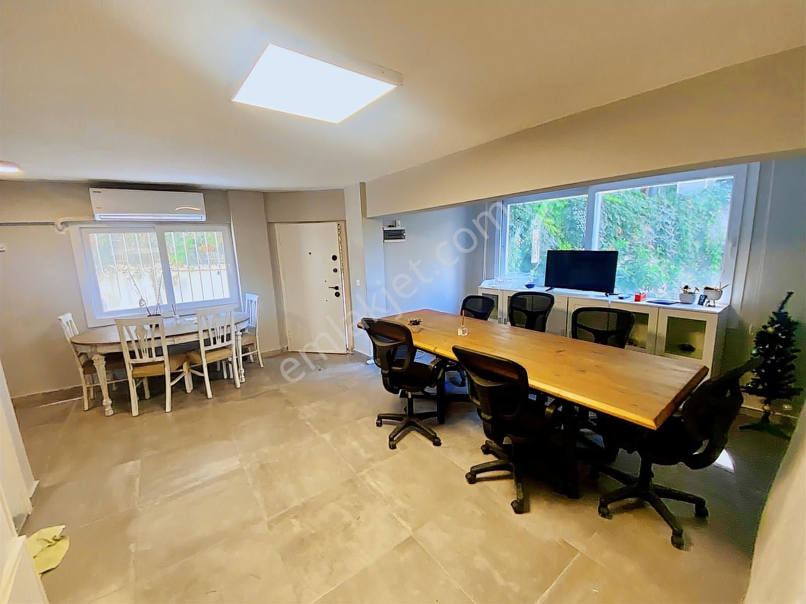 Kuşadası Yat Limanında Fırsat 2+1 Daire Veya Ofis-büro - Görsel 29