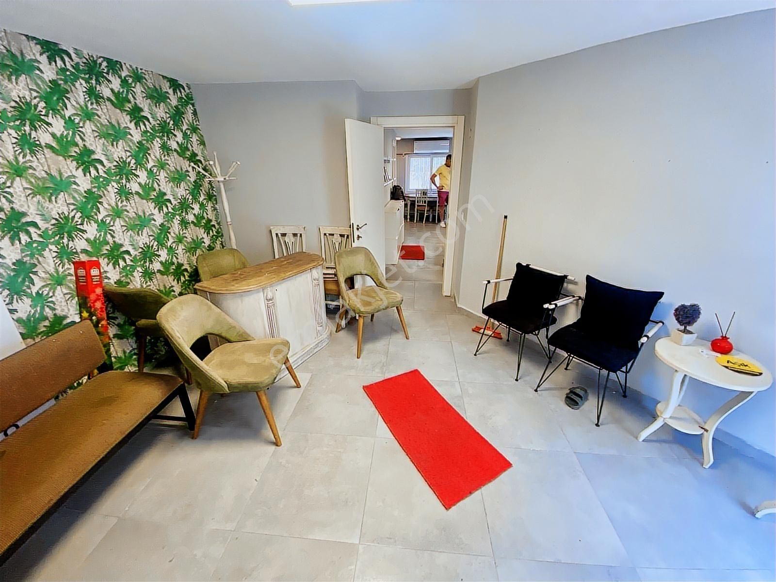 Kuşadası Yat Limanında Fırsat 2+1 Daire Veya Ofis-büro - Görsel 30