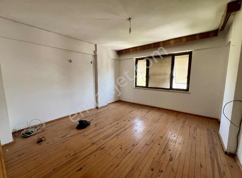 Nazilli Hürriyet Caddesinde 120m2 3+1 Daire - Görsel 18