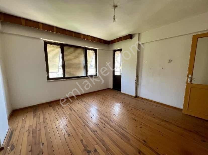 Nazilli Hürriyet Caddesinde 120m2 3+1 Daire