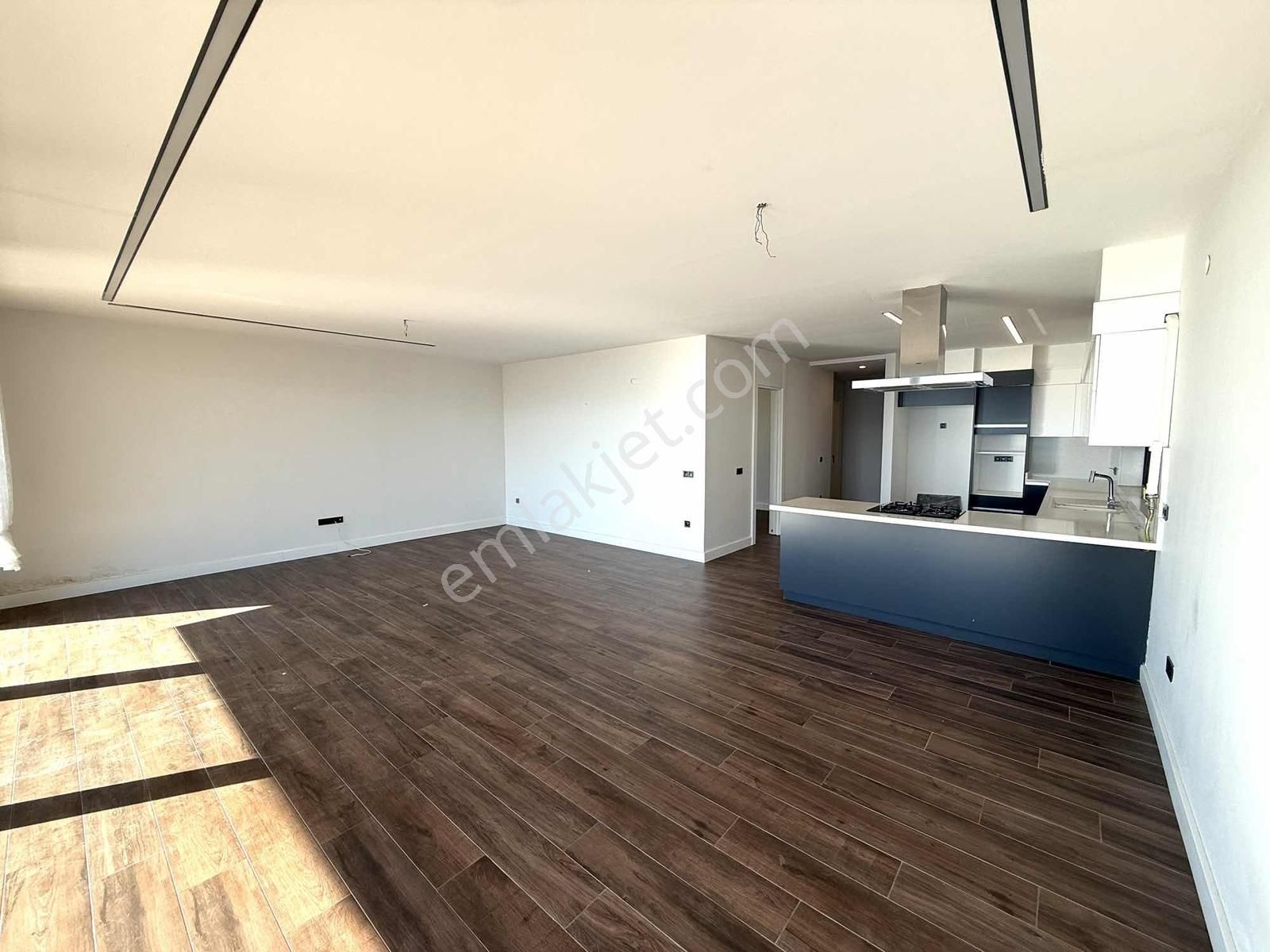 Kuşadası Vista Marine Ön Sırada Satılık Bahçe Katı - Görsel 15