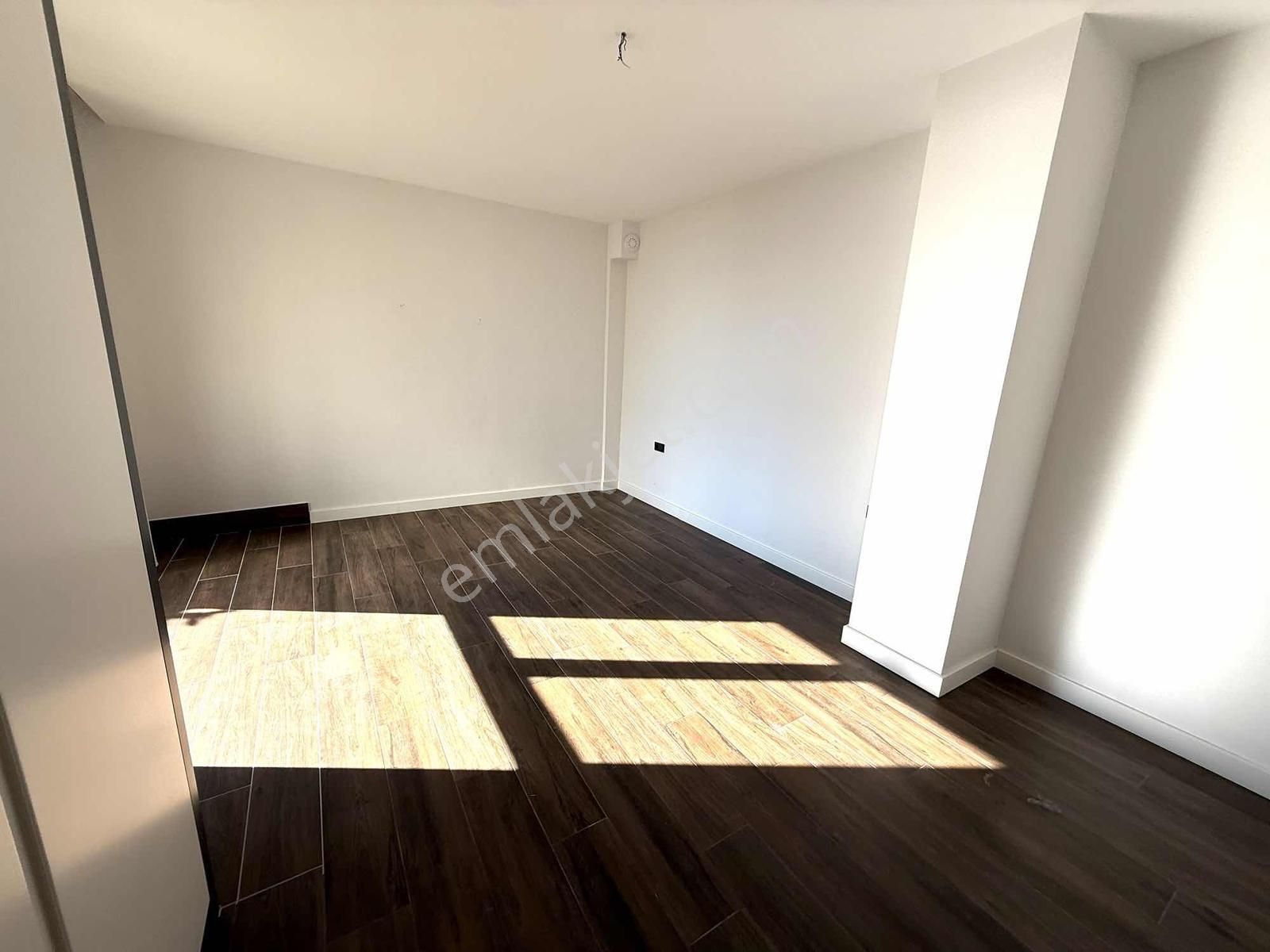 Kuşadası Vista Marine Ön Sırada Satılık Bahçe Katı - Görsel 19