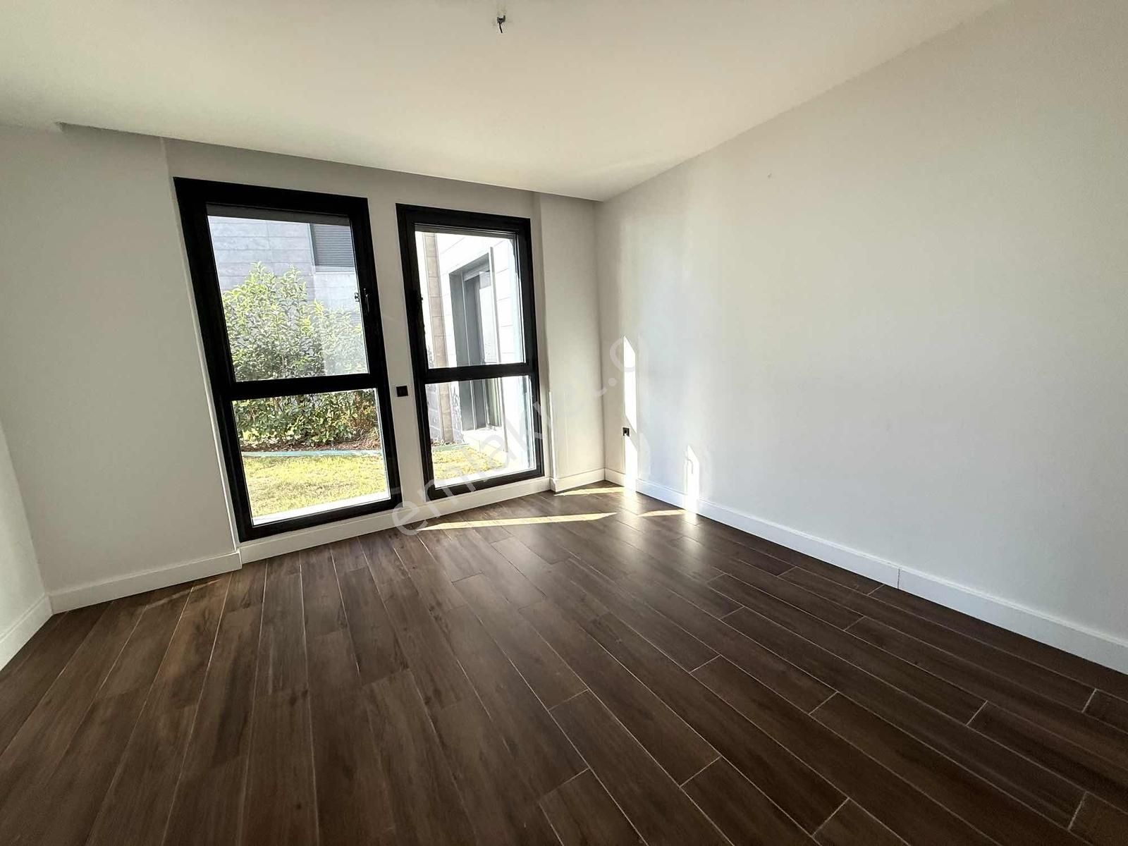 Kuşadası Vista Marine Ön Sırada Satılık Bahçe Katı - Görsel 10