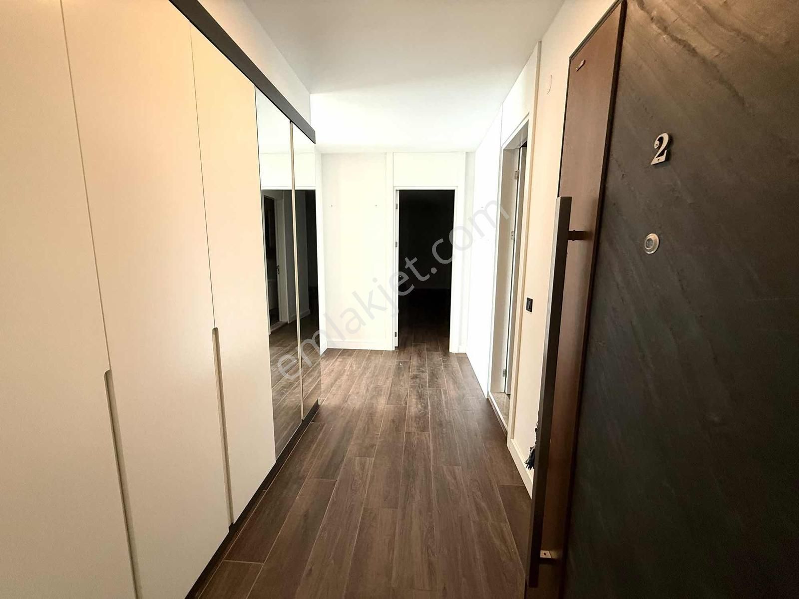 Kuşadası Vista Marine Ön Sırada Satılık Bahçe Katı - Görsel 12