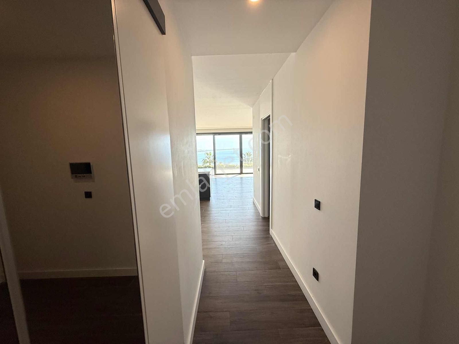 Kuşadası Vista Marine Ön Sırada Satılık Bahçe Katı - Görsel 5