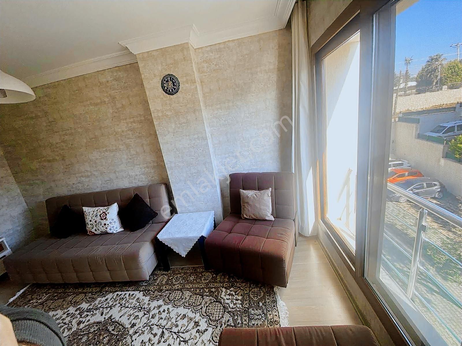 İzmir Yelki'de Güzelbahçe'ye 1km Ana Caddede 3+1 Fırsat Daire - Görsel 15