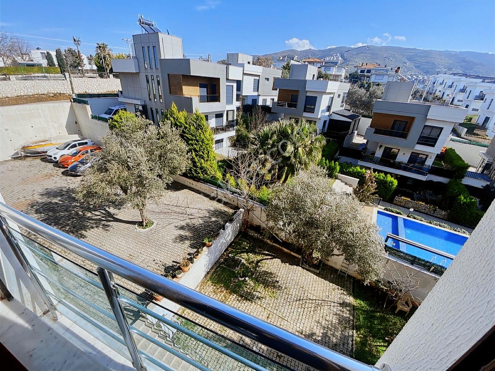 İzmir Yelki'de Güzelbahçe'ye 1km Ana Caddede 3+1 Fırsat Daire - Görsel 30