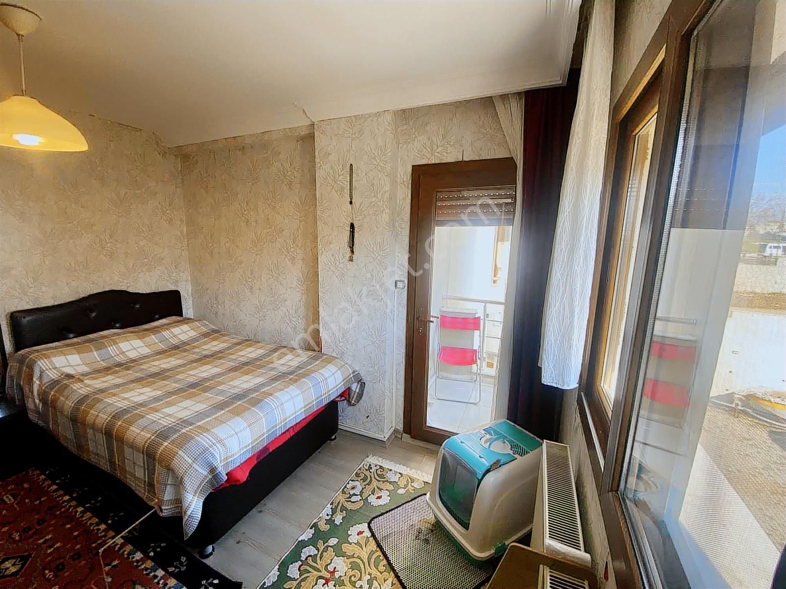 İzmir Yelki'de Güzelbahçe'ye 1km Ana Caddede 3+1 Fırsat Daire - Görsel 27