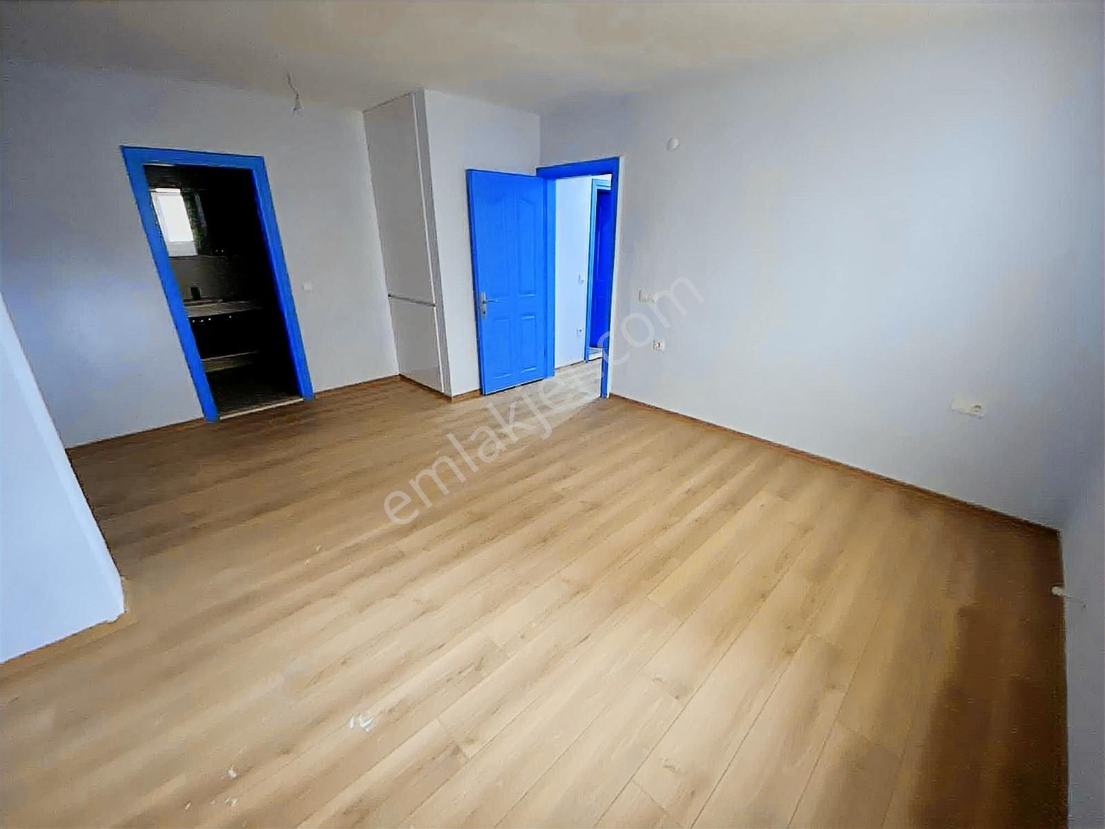 Kuşadası'nda 5+2 300m2 Deniz Manzaralı Havuzlu Bahçe Dubleksi - Görsel 25