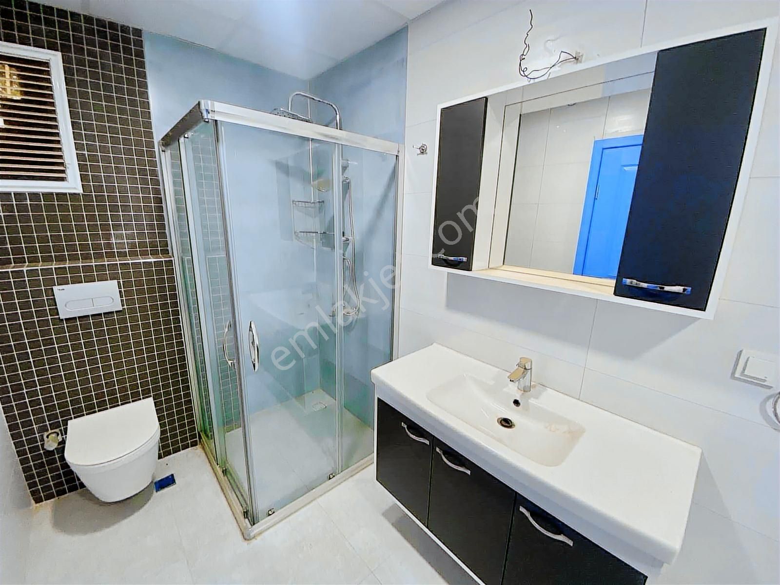 Kuşadası'nda 5+2 300m2 Deniz Manzaralı Havuzlu Bahçe Dubleksi - Görsel 6