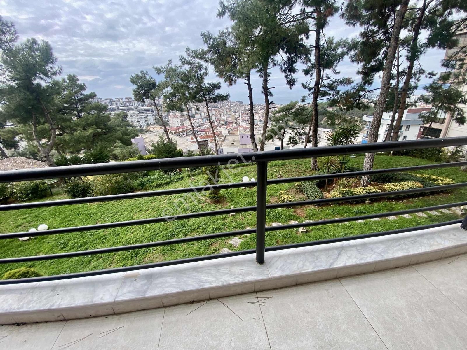 Kuşadası'nda 300m2 5+2 Deniz Manzaralı Havuzlu Dubleks Rezidans - Görsel 25