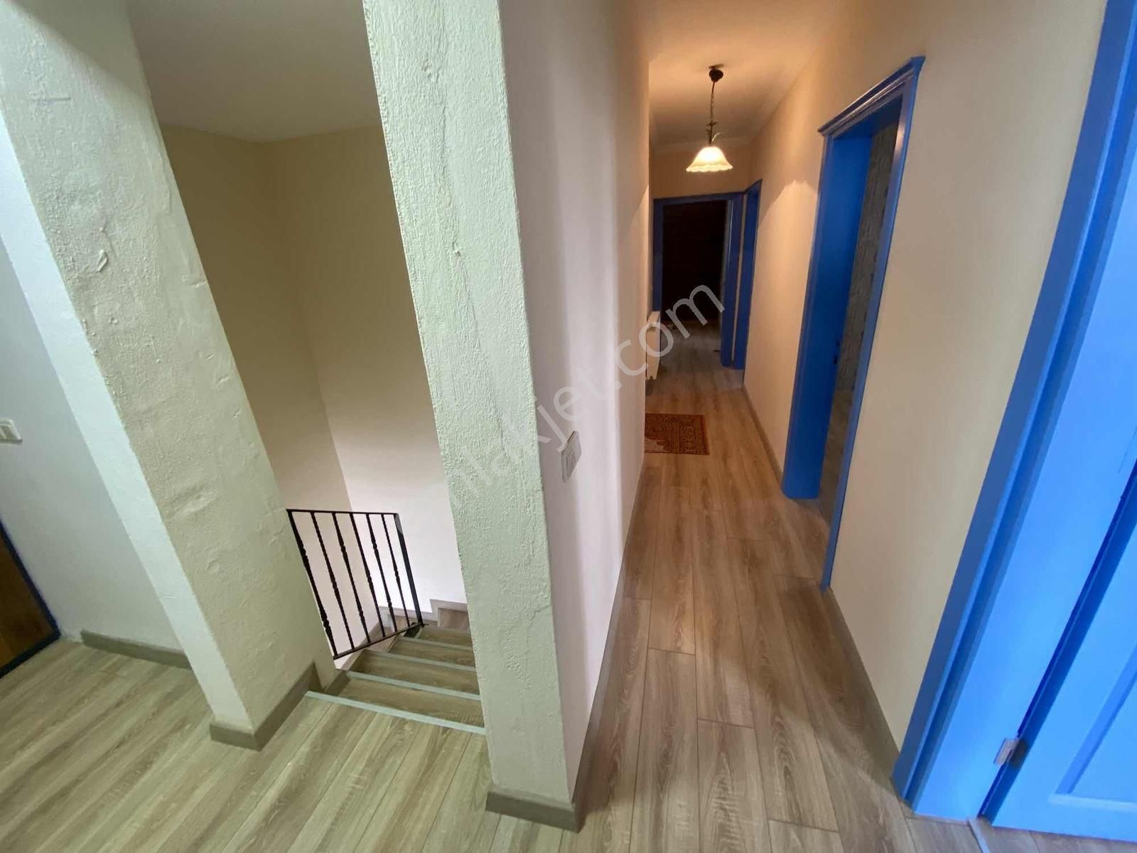 Kuşadası'nda 300m2 5+2 Deniz Manzaralı Havuzlu Dubleks Rezidans - Görsel 26