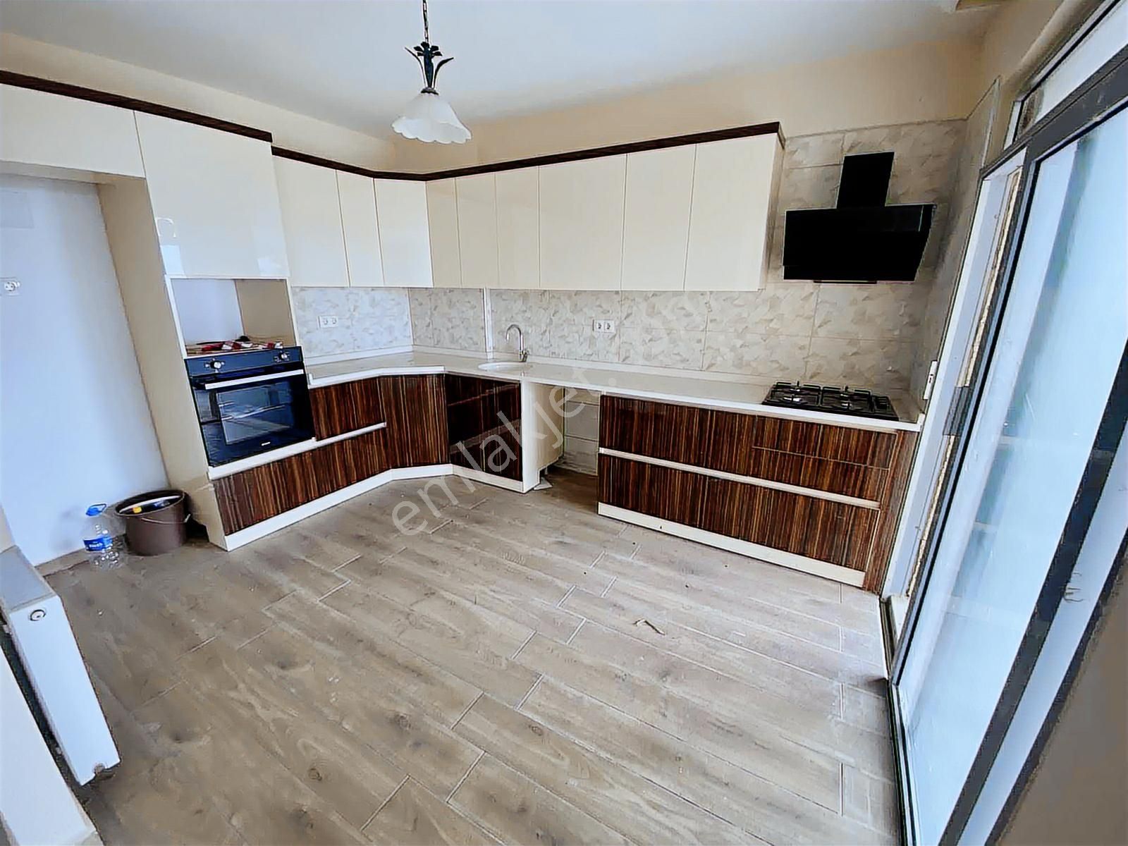 Kuşadası'nda 300m2 5+2 Deniz Manzaralı Havuzlu Dubleks Rezidans - Görsel 20