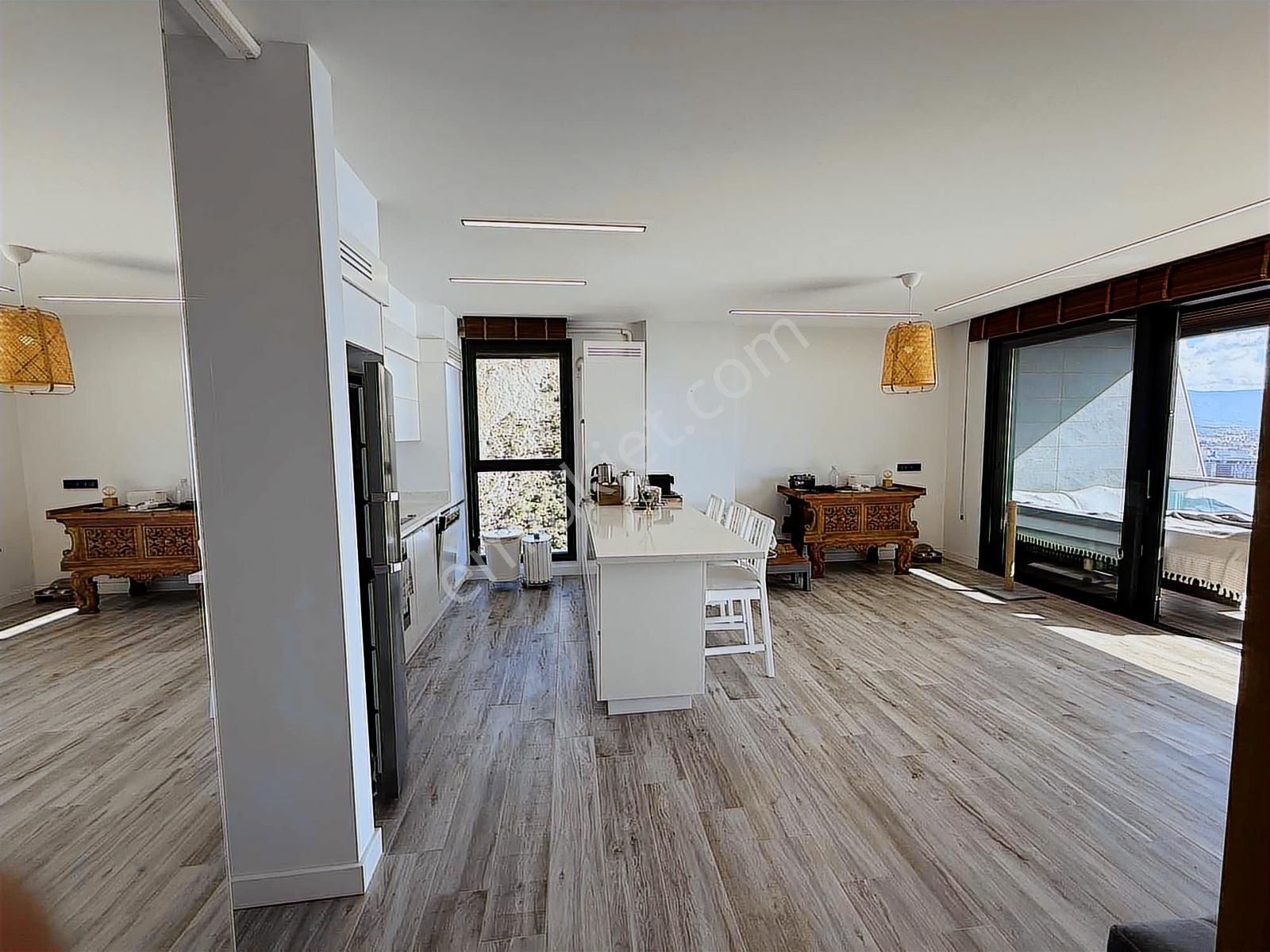 Kuşadası Vista Marin Sitesinde Full Manzaralı Satılık 2+1 - Görsel 10