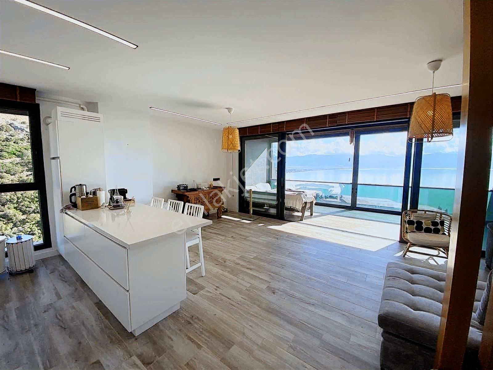 Kuşadası Vista Marin Sitesinde Full Manzaralı Satılık 2+1 - Görsel 29