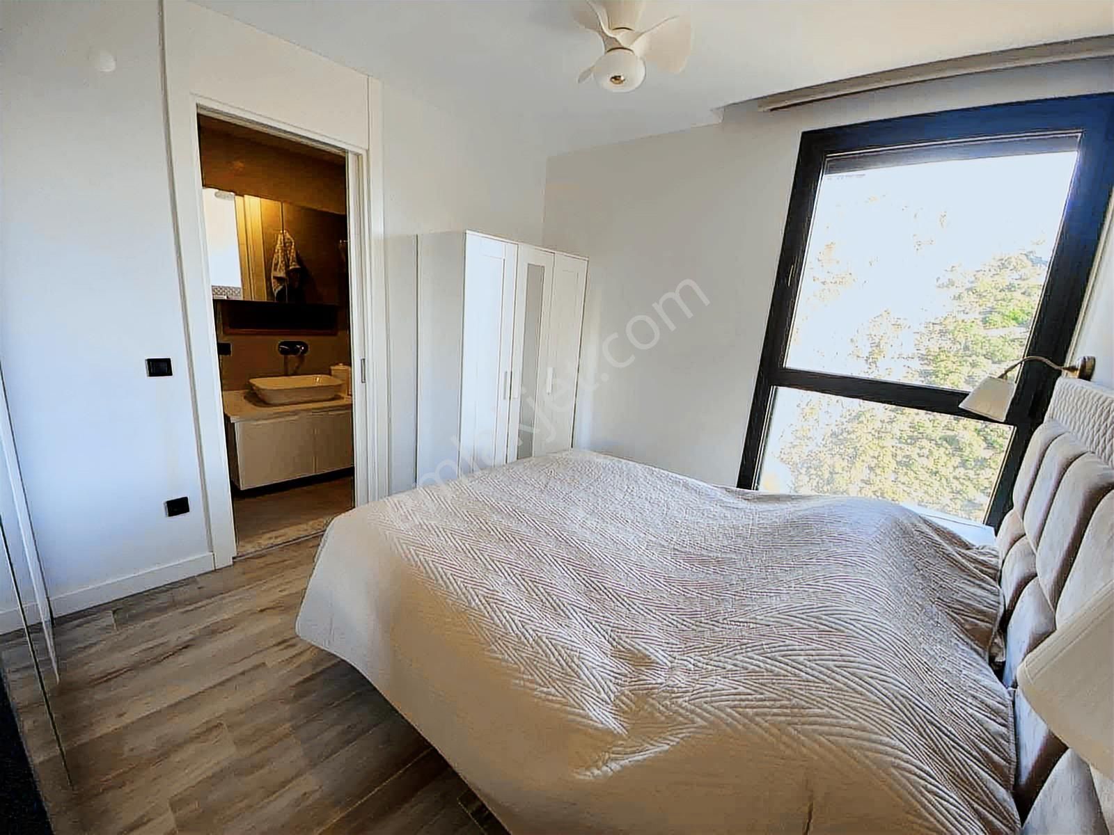 Kuşadası Vista Marin Sitesinde Full Manzaralı Satılık 2+1 - Görsel 12