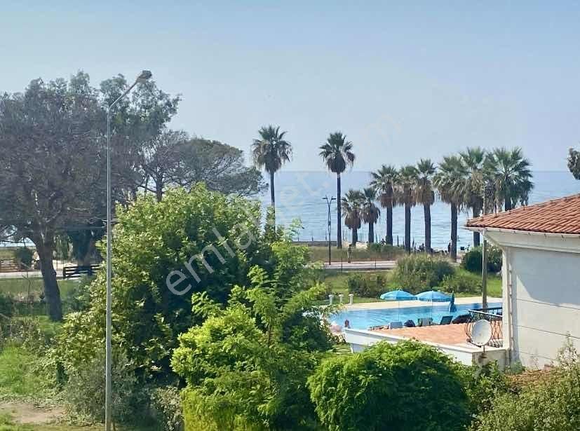 Kuşadası'nda Denize 40metre Havuzlu Sitede 4+1 Tripleks Villa - Görsel 24
