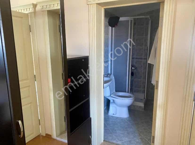 Kuşadası'nda Denize 40metre Havuzlu Sitede 4+1 Tripleks Villa - Görsel 14