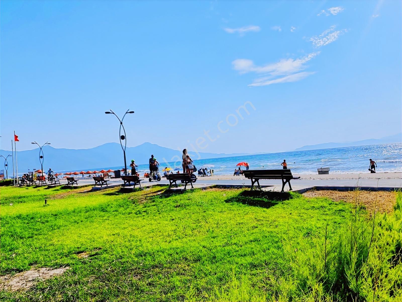 Kuşadası'nda Denize 40metre Havuzlu Sitede 4+1 Tripleks Villa - Görsel 34