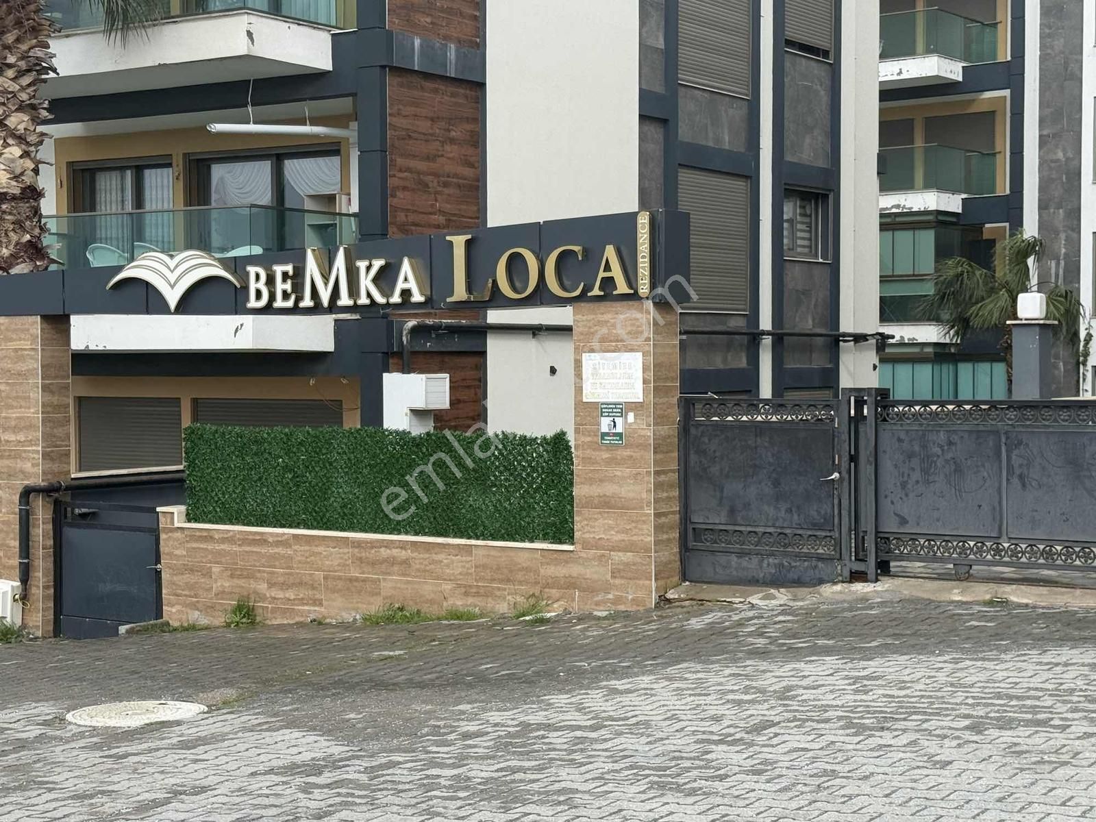 Kuşadası Bemka Loca Da Deniz Manzaralı 3+1