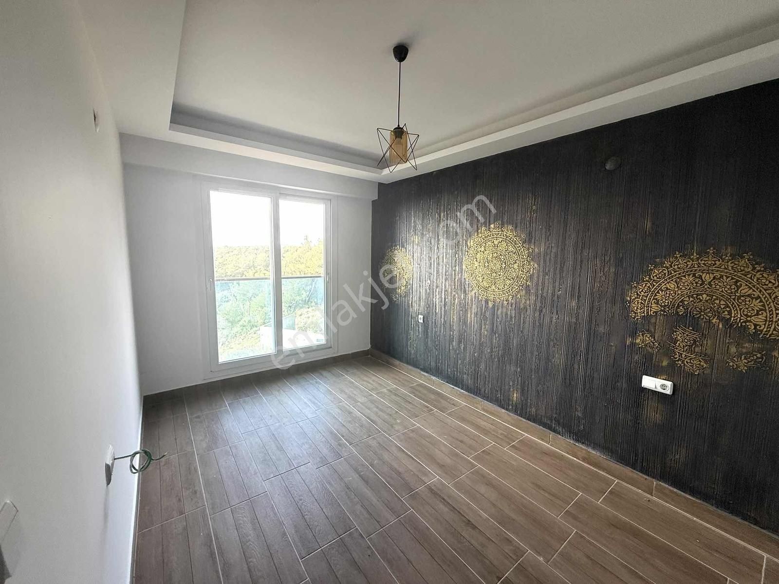 Kuşadası Eşin Golf Sitesinde Satılık 1+1 - Görsel 2