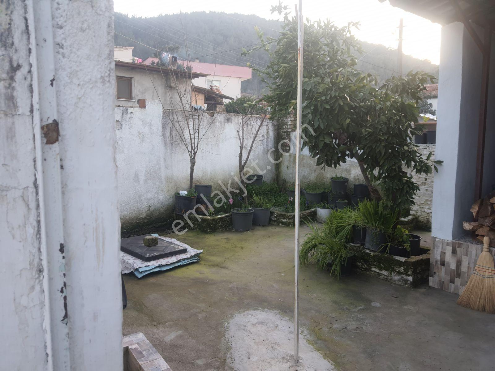 Kirazlı Köyünde Satılık Köy Evi - Görsel 9