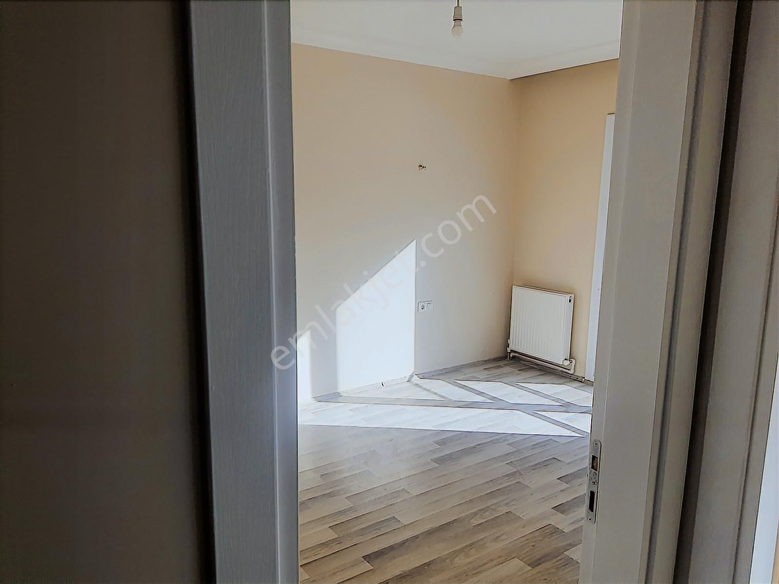 Kuşadası Değirmendere Mah. Kiralık 3+1 Daire - Görsel 3