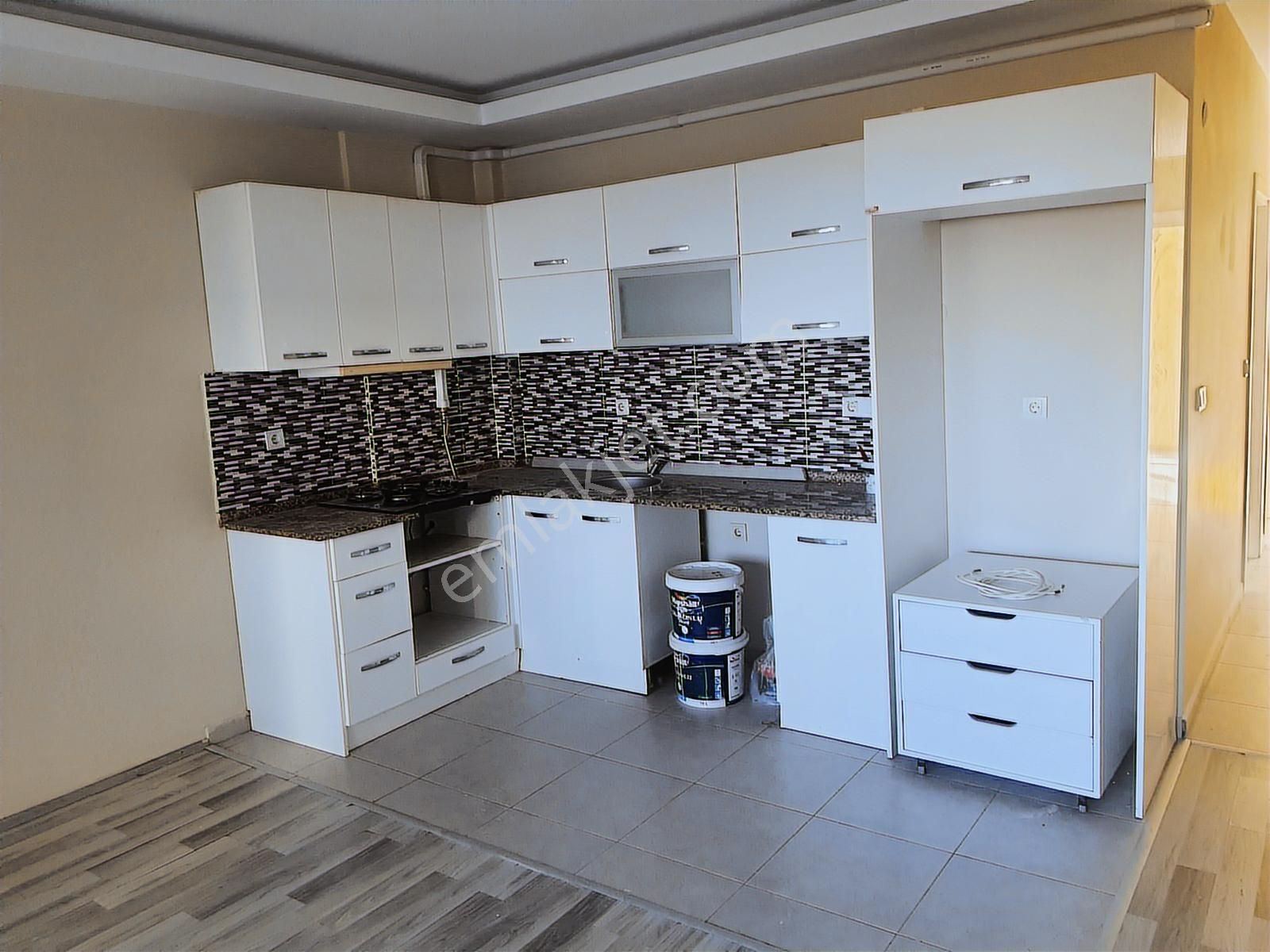 Kuşadası Değirmendere Mah. Kiralık 3+1 Daire - Görsel 7