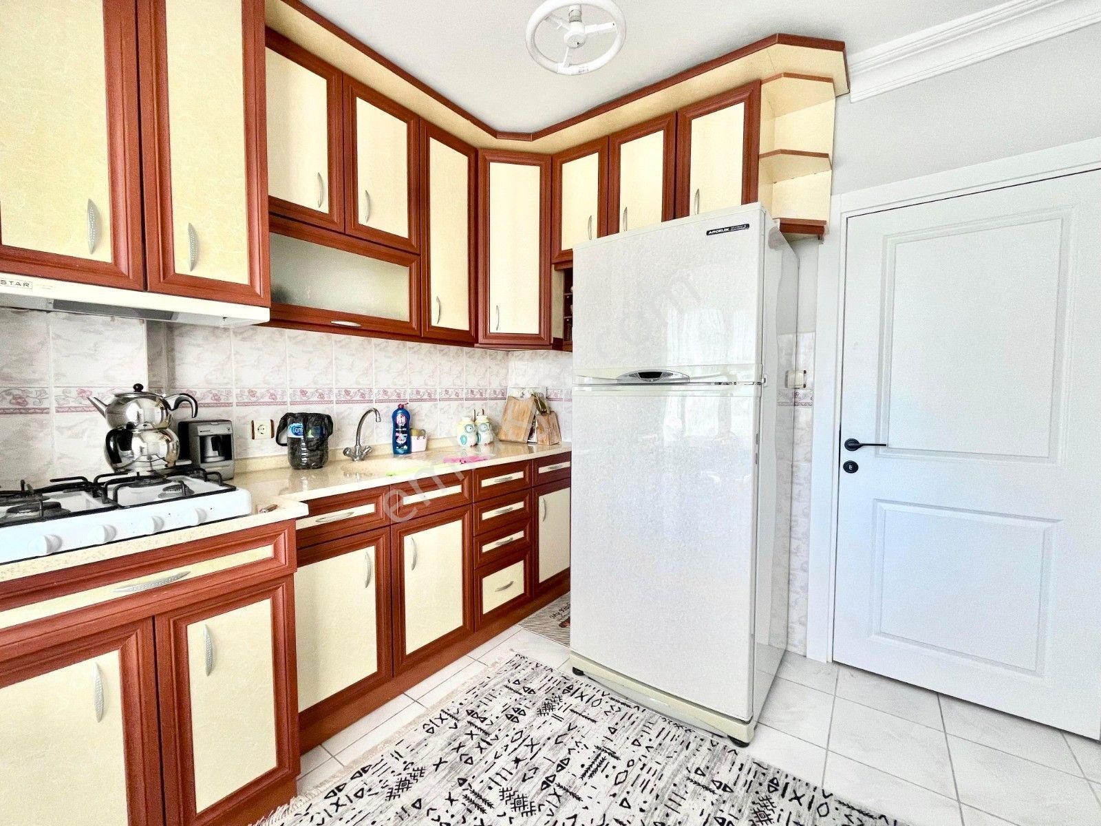 ▓yetkisi Yüksel'den Ayrı Mutfaklı Full Eşyalı Arakat 2+1 Daire▓