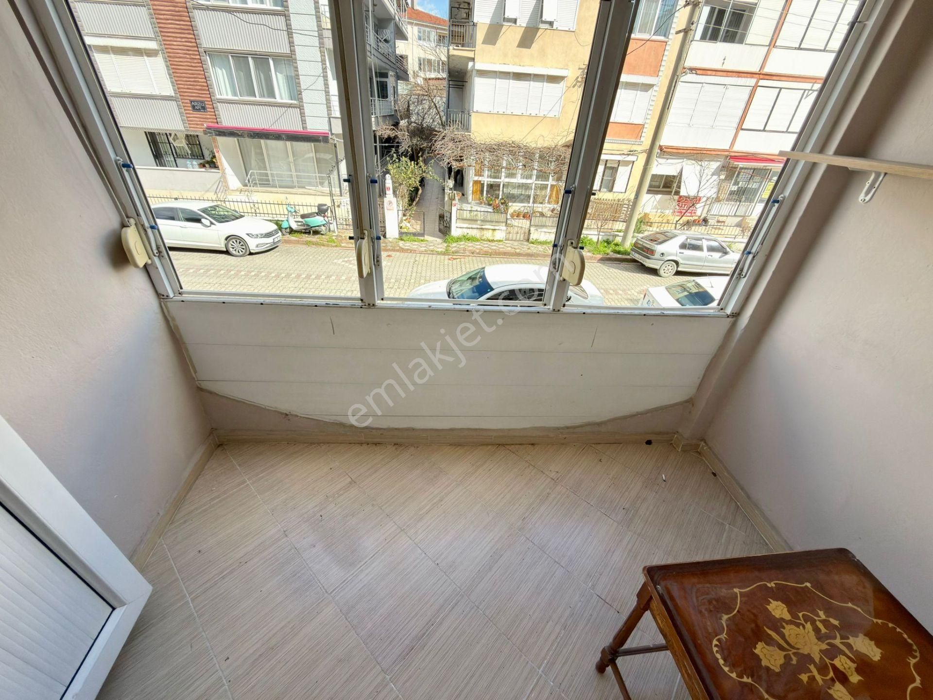 Yükselden Akçay Merkezde Arakat Ön Cephe Denize 250mtr 3+1 Daire - Görsel 11