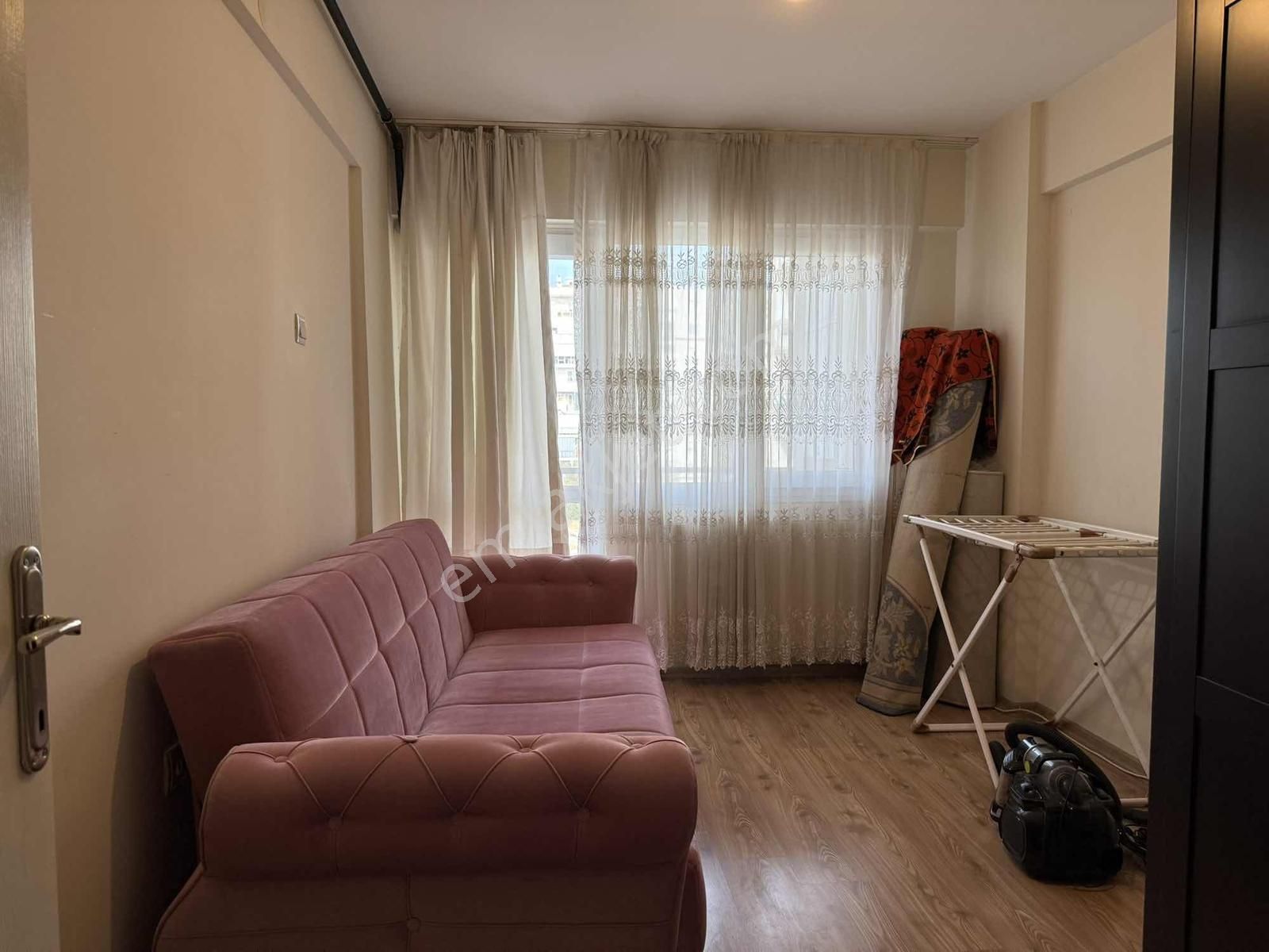 Çiğli Harmandalı Centaş Sitesinde 3+1 Eşyalı Kiralık Daire - Görsel 4