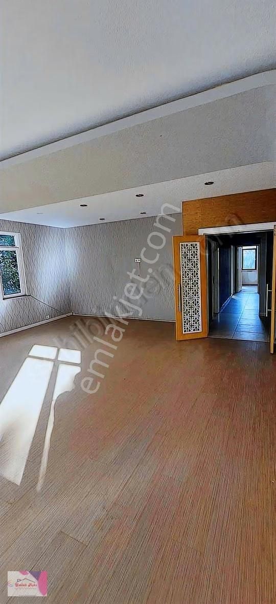 Burhanetti Onatta Cadde Üzeri Kiralık 3+1 - Görsel 8