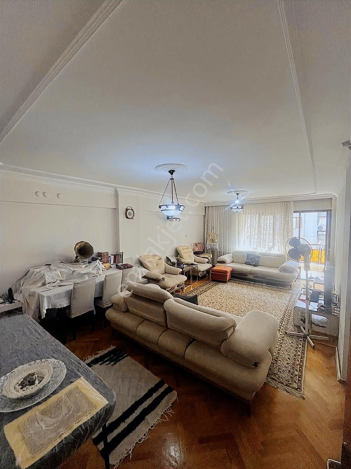 Kocabıyık Gayrimenkul'den Çaybaşı Cadde Üzeri 3+1 Arakat Daire