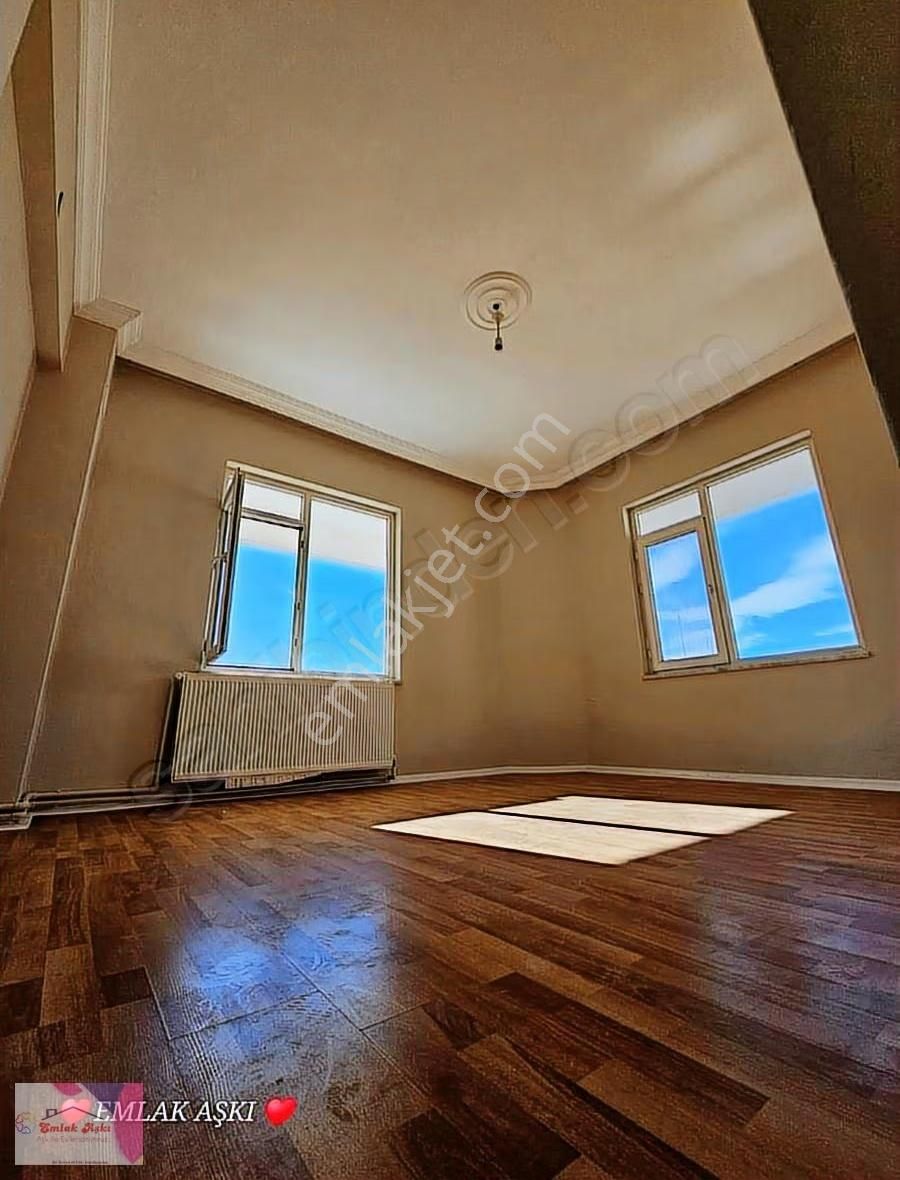 Emlak Aşkı Güvencesiyle Masadağı Site İçinde Dogalgazlı 4 Cephe - Görsel 13